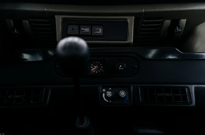 1995 Land Rover NAS Defender 90