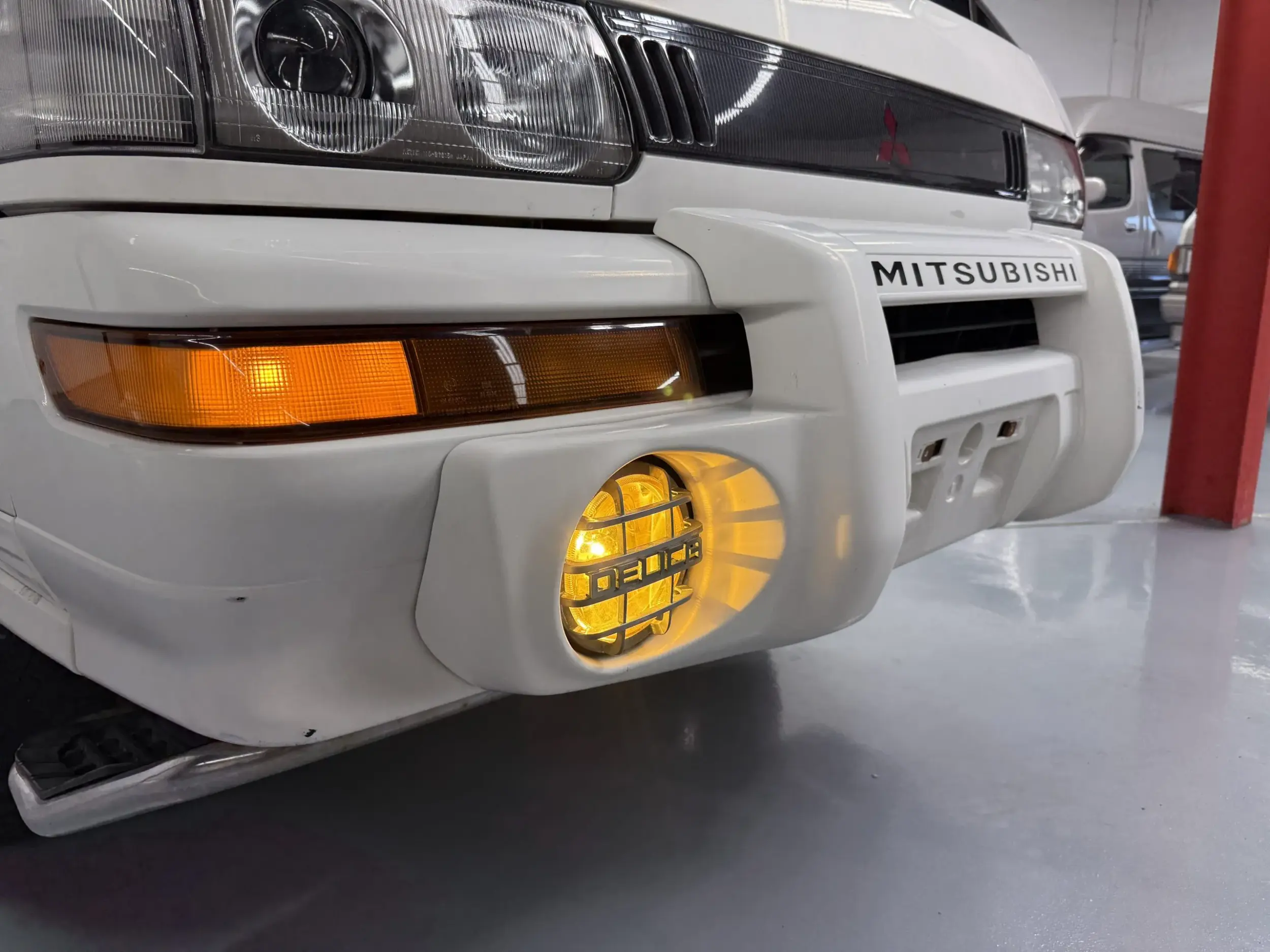 1998 Mitsubishi Delica Star Wagon