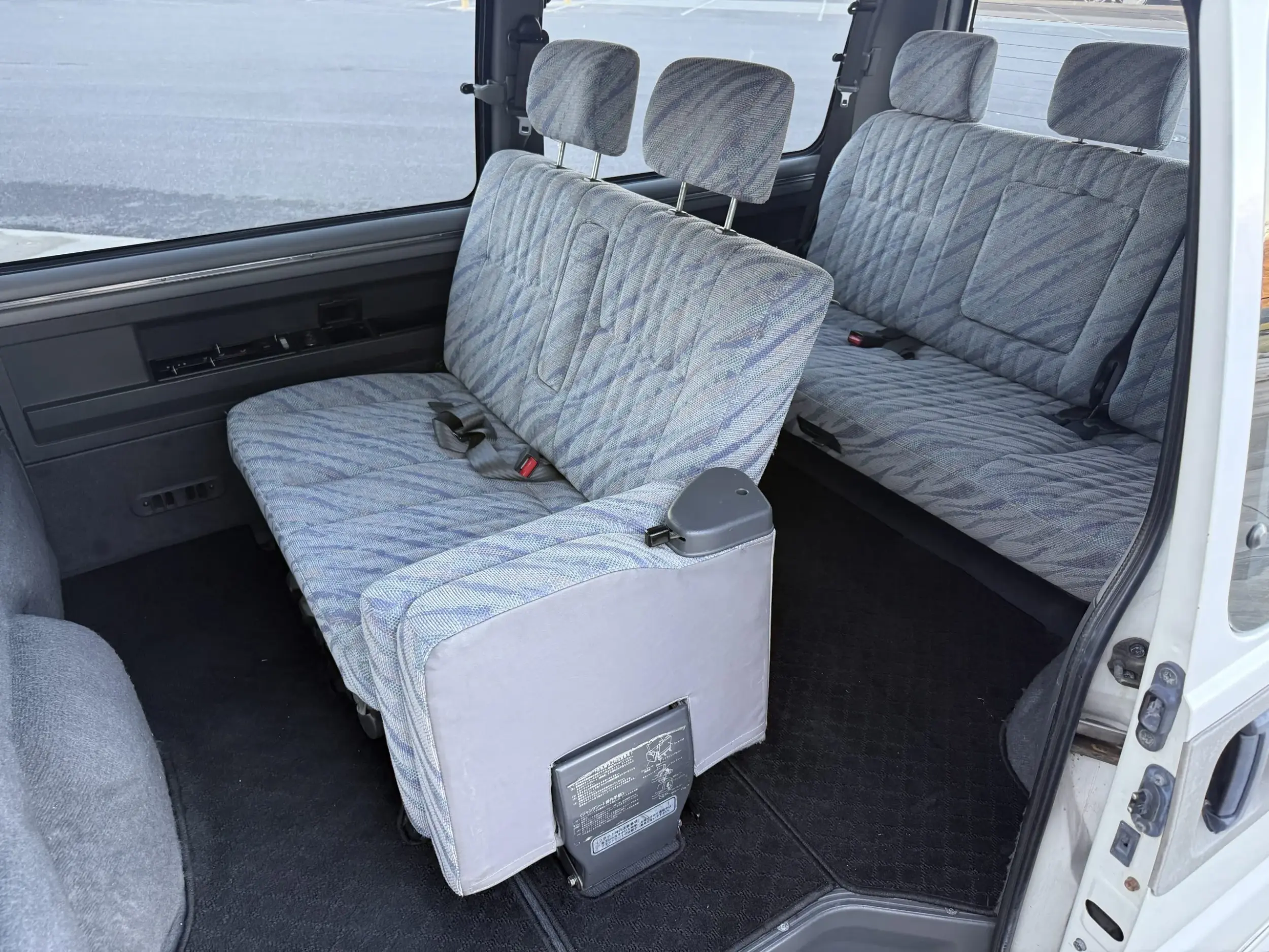 1998 Mitsubishi Delica Star Wagon