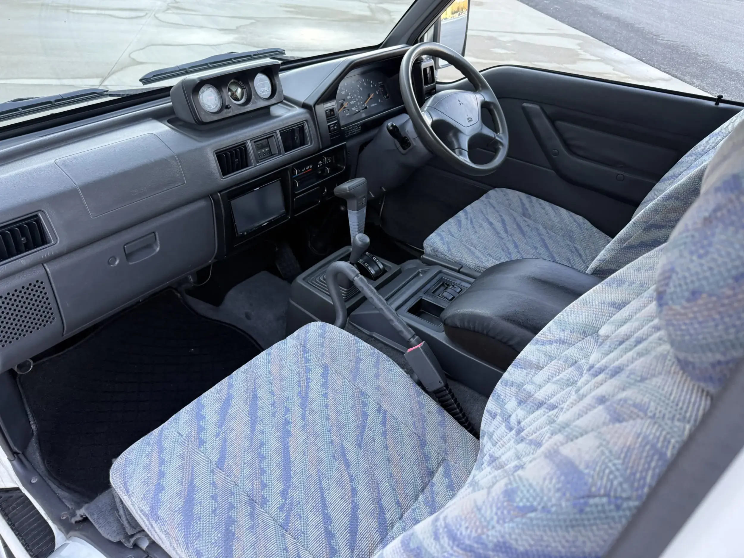 1998 Mitsubishi Delica Star Wagon