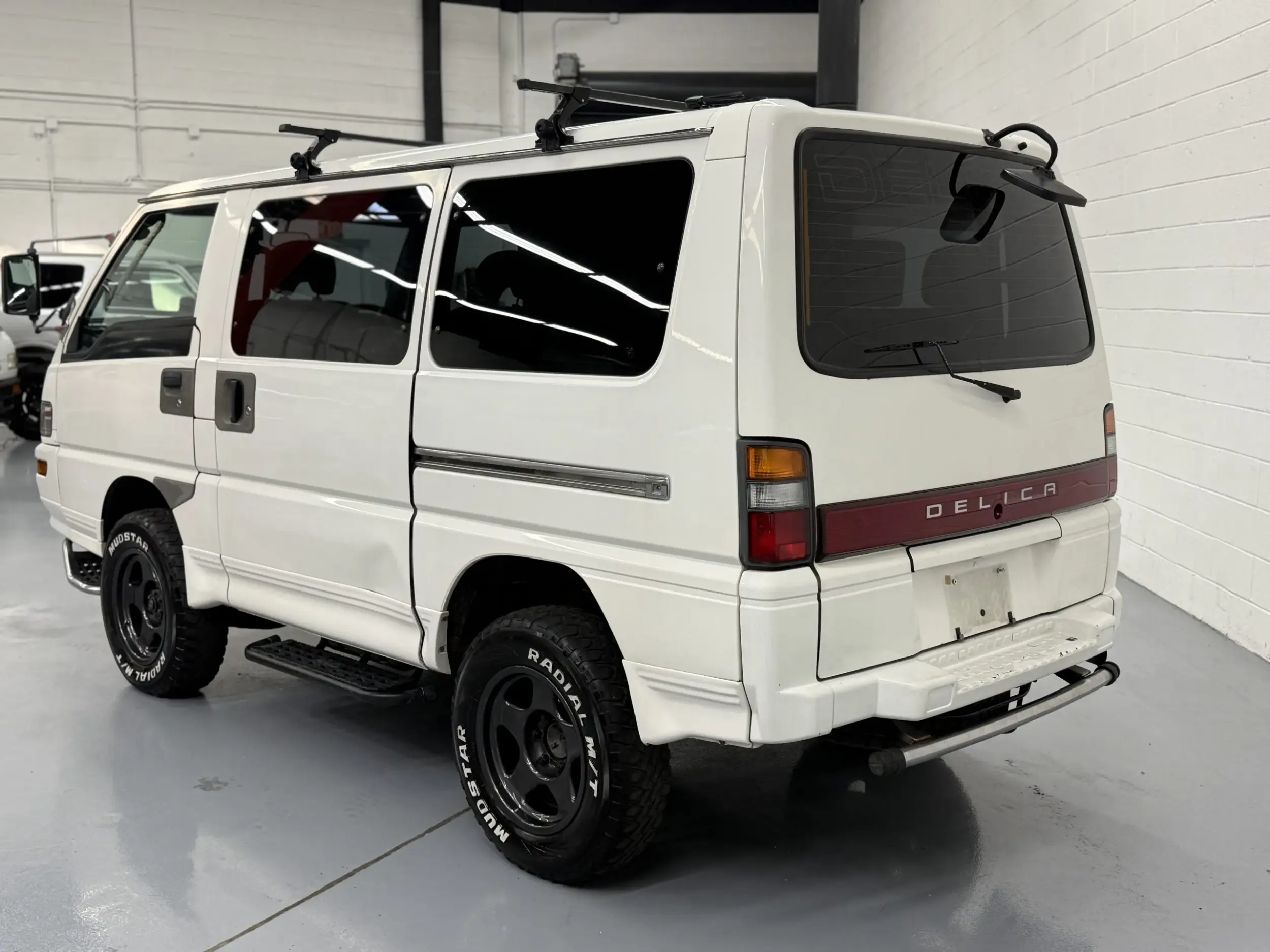 1998 Mitsubishi Delica Star Wagon