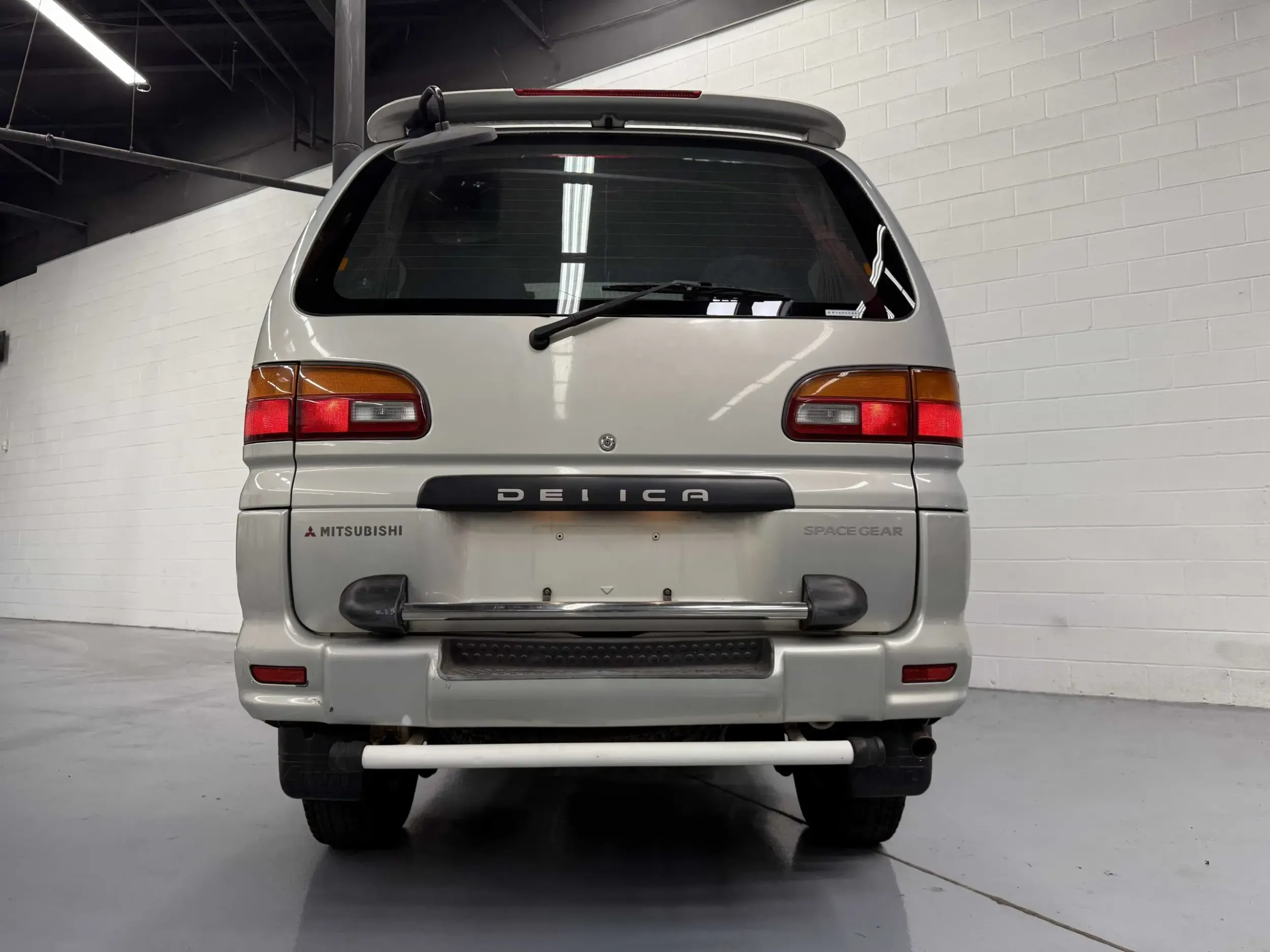 1996 Mitsubishi Delica Space Gear