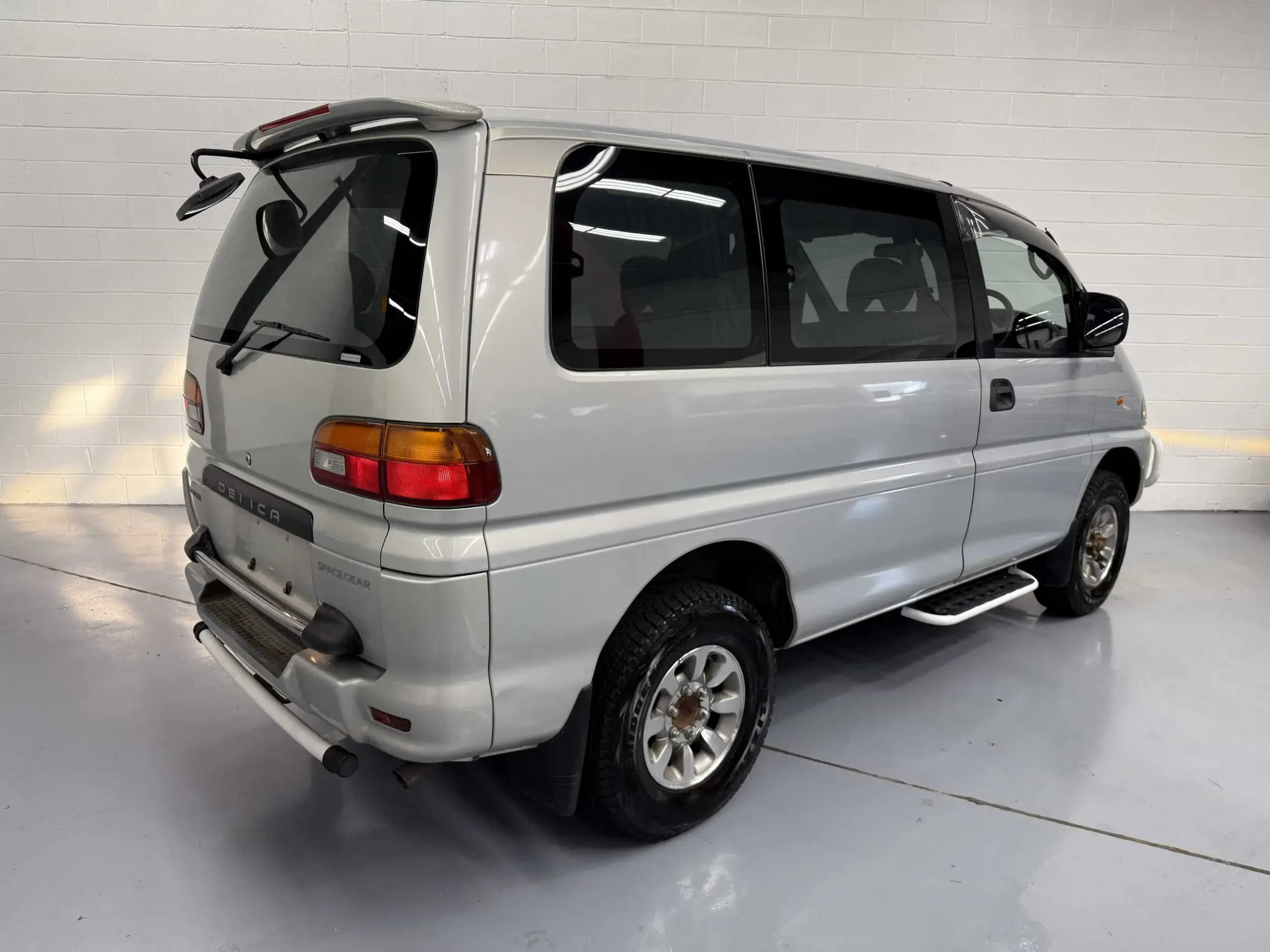 1996 Mitsubishi Delica Space Gear