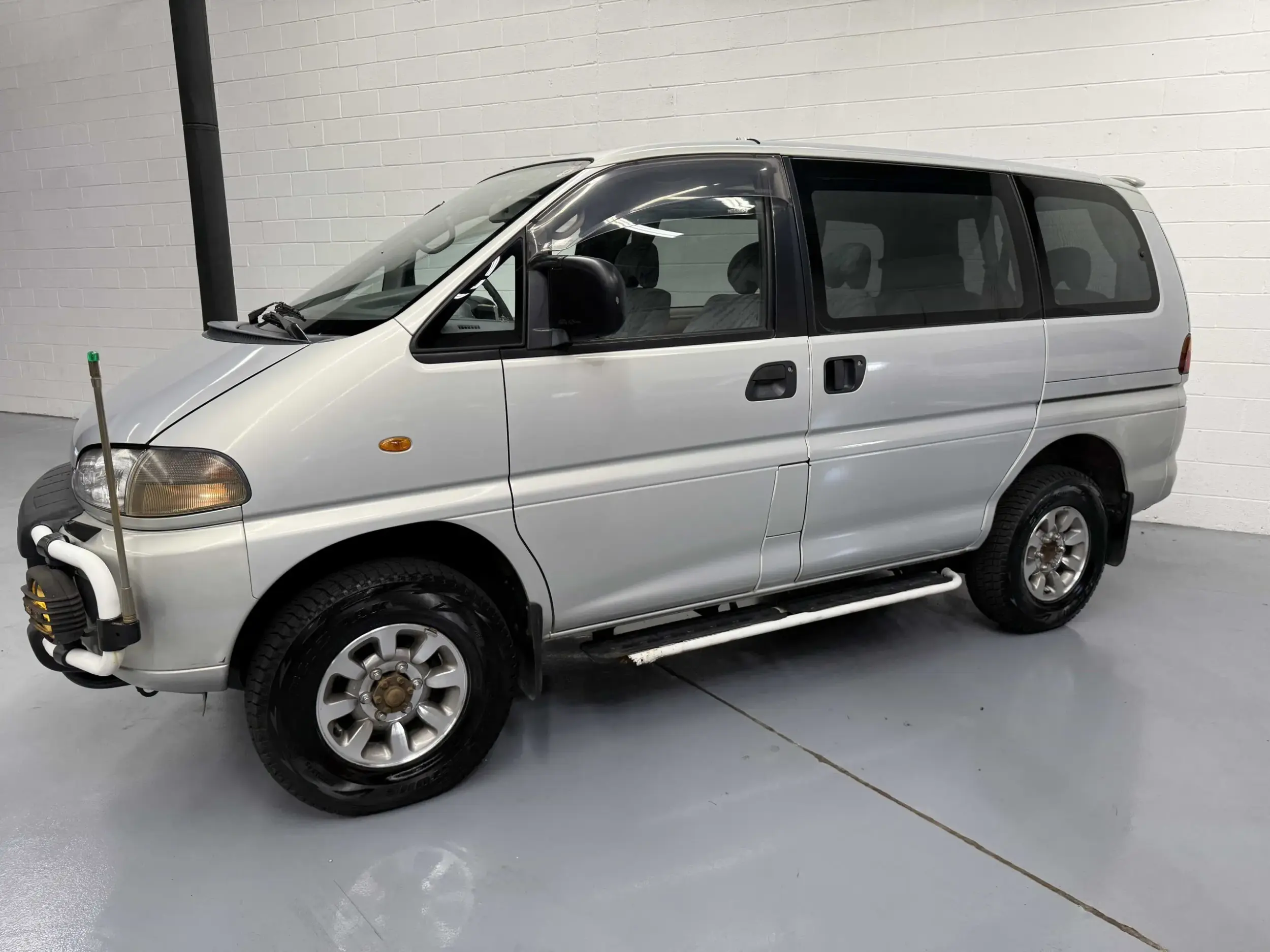 1996 Mitsubishi Delica Space Gear