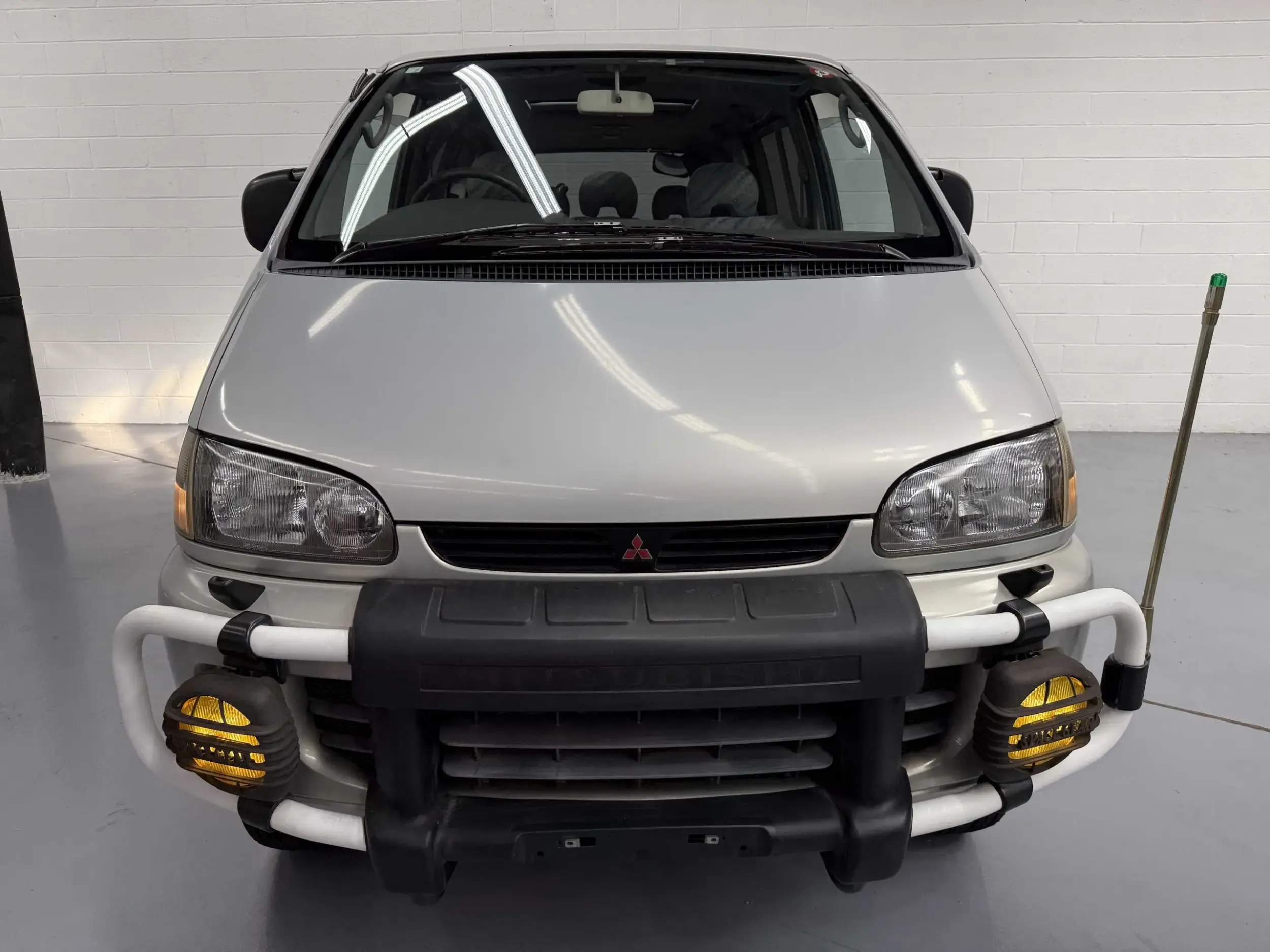 1996 Mitsubishi Delica Space Gear