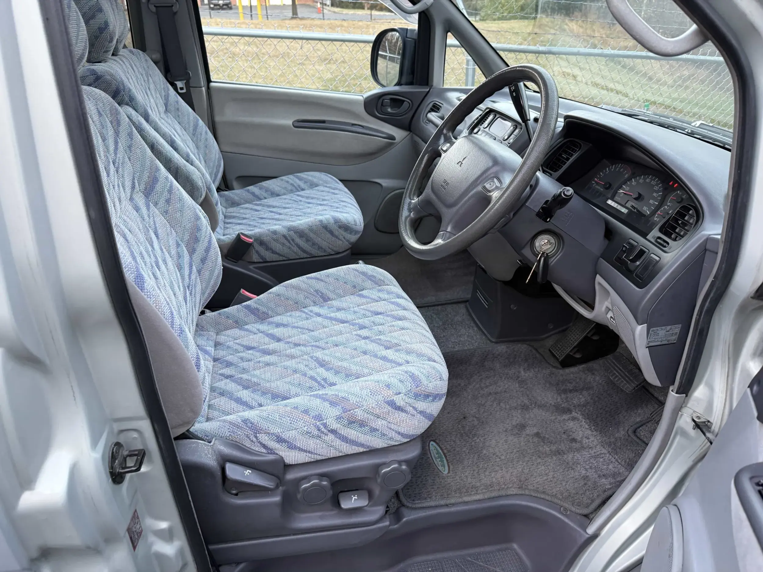 1996 Mitsubishi Delica Space Gear