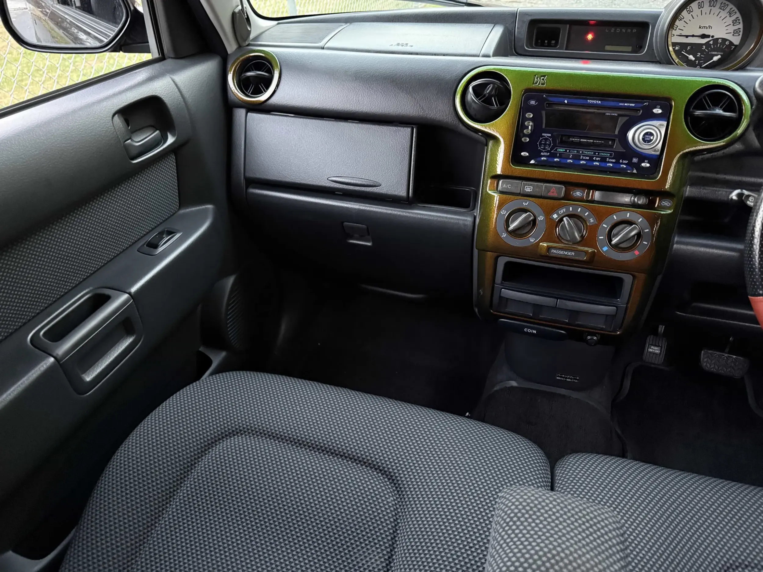 2000 Toyota bB ZX Edition 4WD