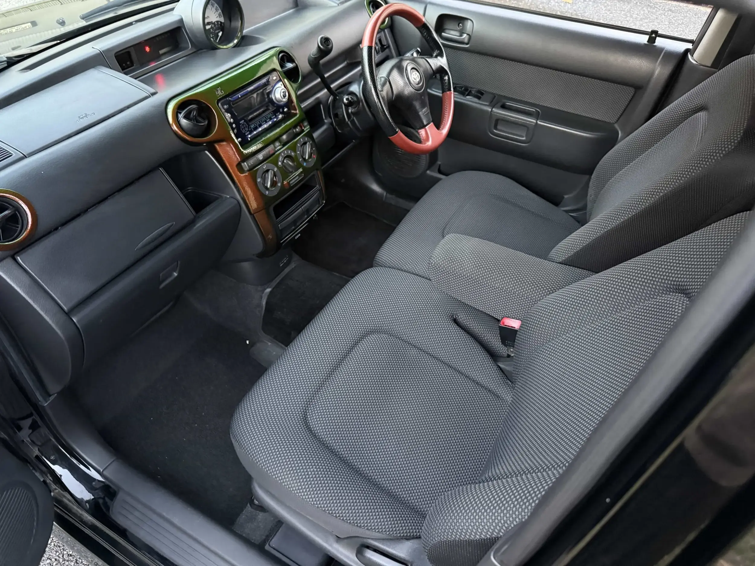 2000 Toyota bB ZX Edition 4WD