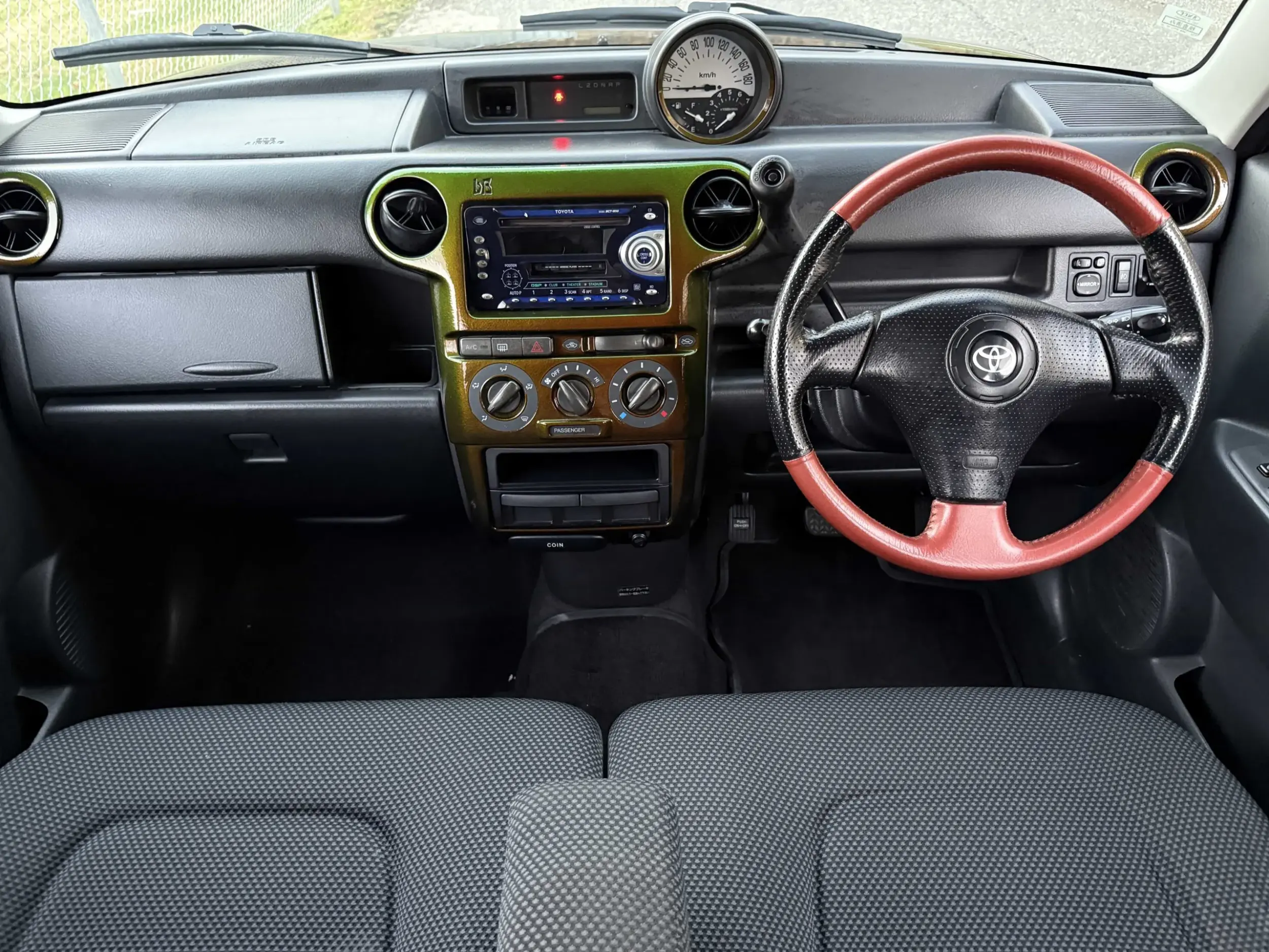 2000 Toyota bB ZX Edition 4WD