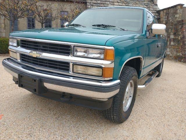 1994 Chevrolet K1500 Cheyenne - 2
