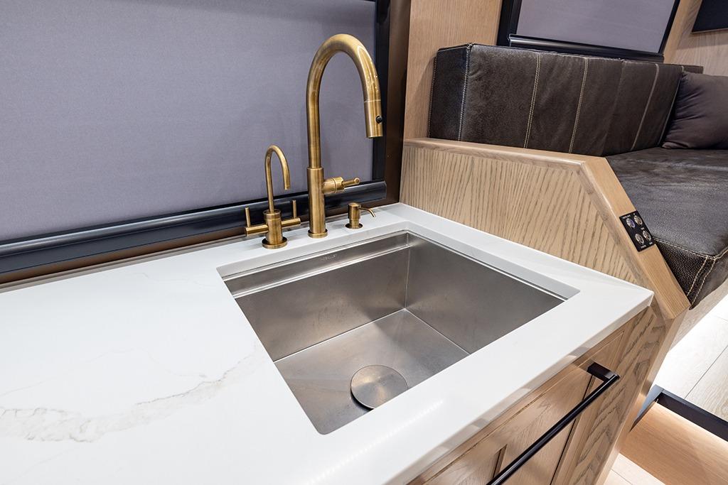 2023 EarthRoamer XV-SX-004