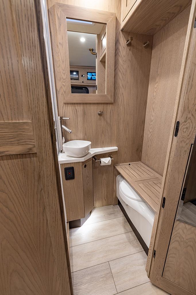 2023 EarthRoamer XV-SX-004