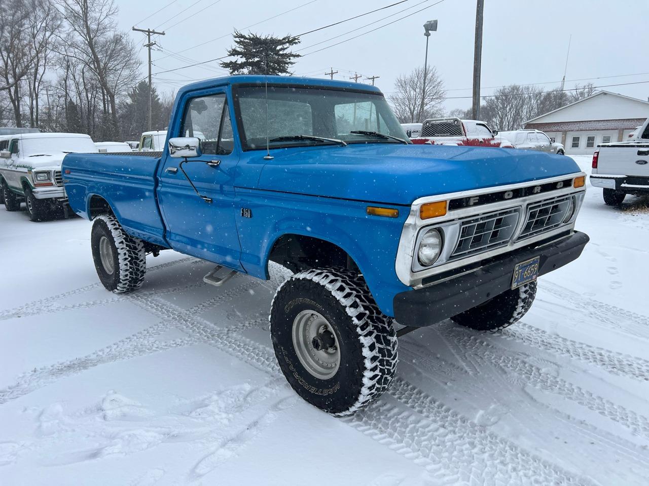 1976 Ford F-150 4×4 - 3