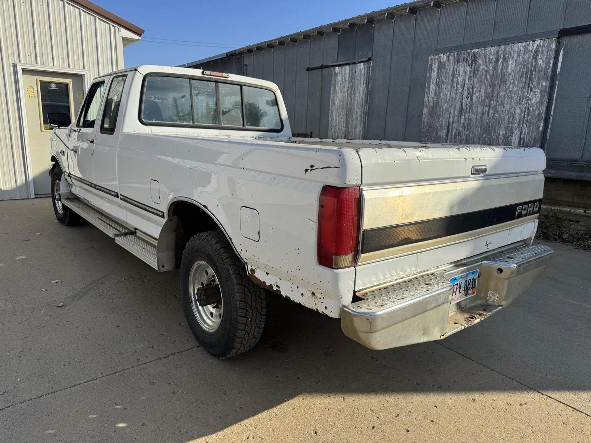 1996 Ford F-250 XLT - 3