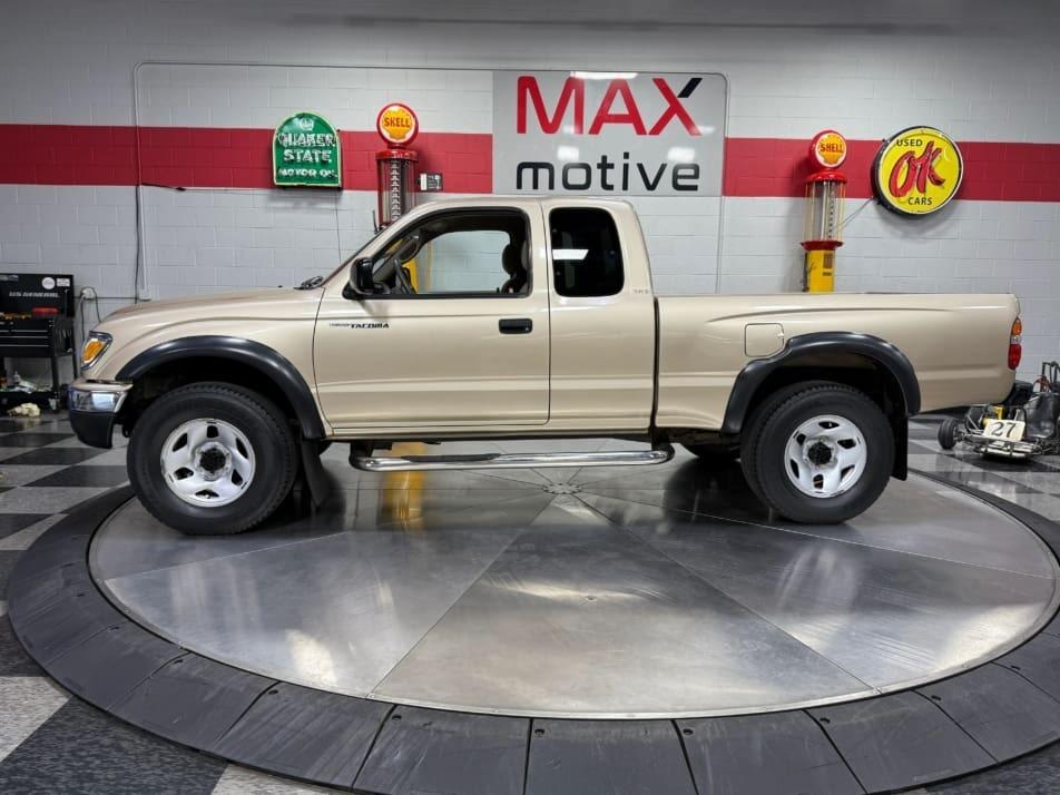 2002 Toyota Tacoma 4x4 - 2