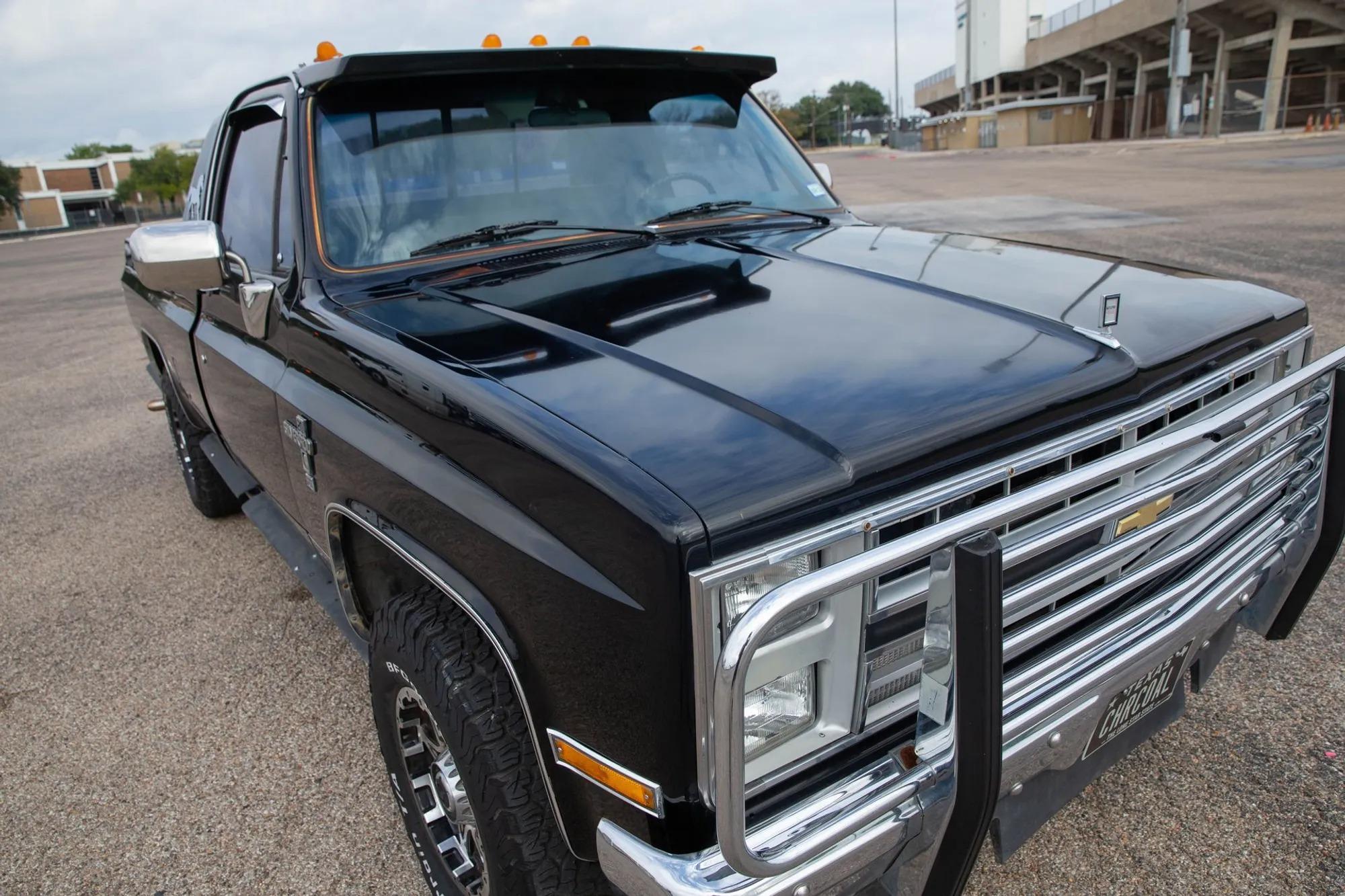 6.2L Detroit Diesel-Powered 1986 Chevrolet K20 Silverado Long Bed Pickup