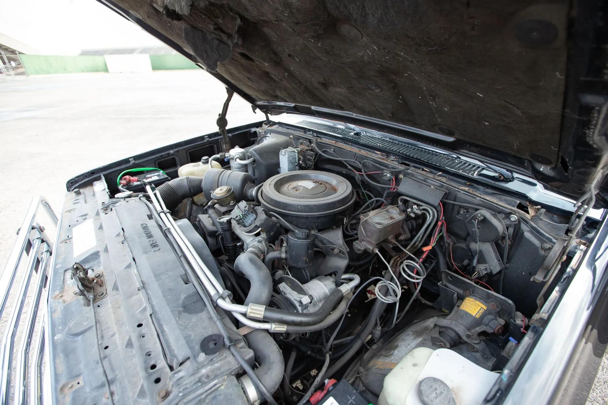 6.2L Detroit Diesel-Powered 1986 Chevrolet K20 Silverado Long Bed Pickup