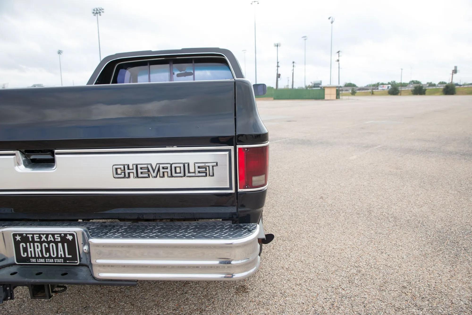 6.2L Detroit Diesel-Powered 1986 Chevrolet K20 Silverado Long Bed Pickup