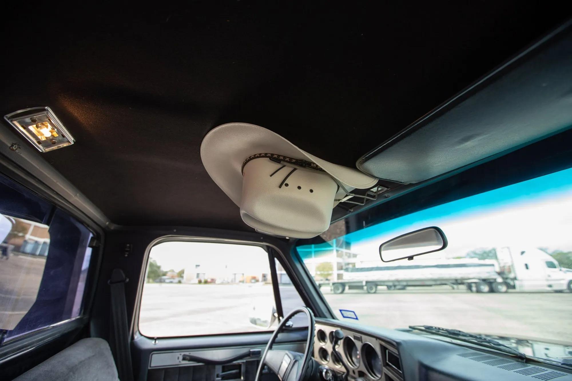 6.2L Detroit Diesel-Powered 1986 Chevrolet K20 Silverado Long Bed Pickup