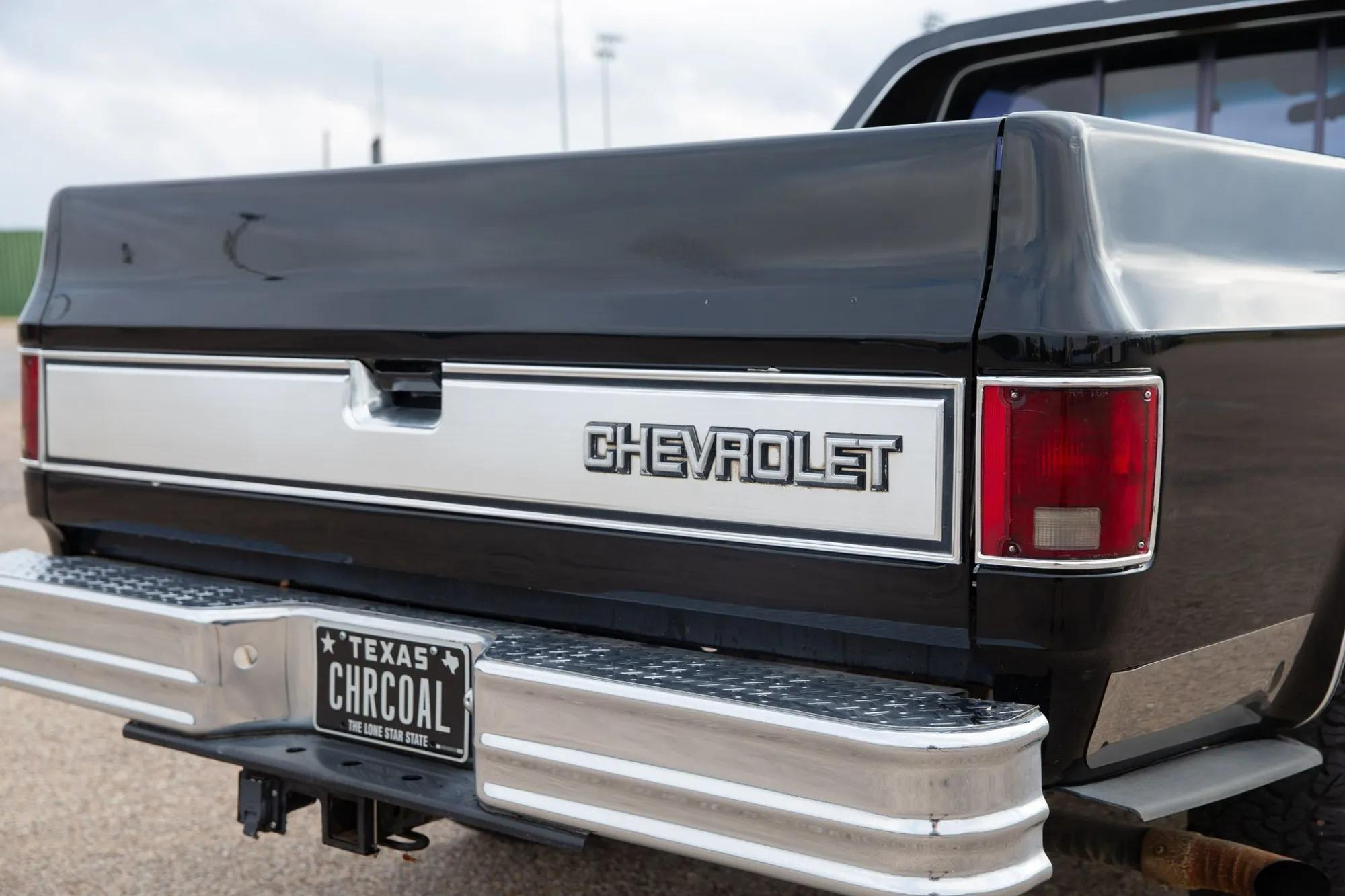 6.2L Detroit Diesel-Powered 1986 Chevrolet K20 Silverado Long Bed Pickup