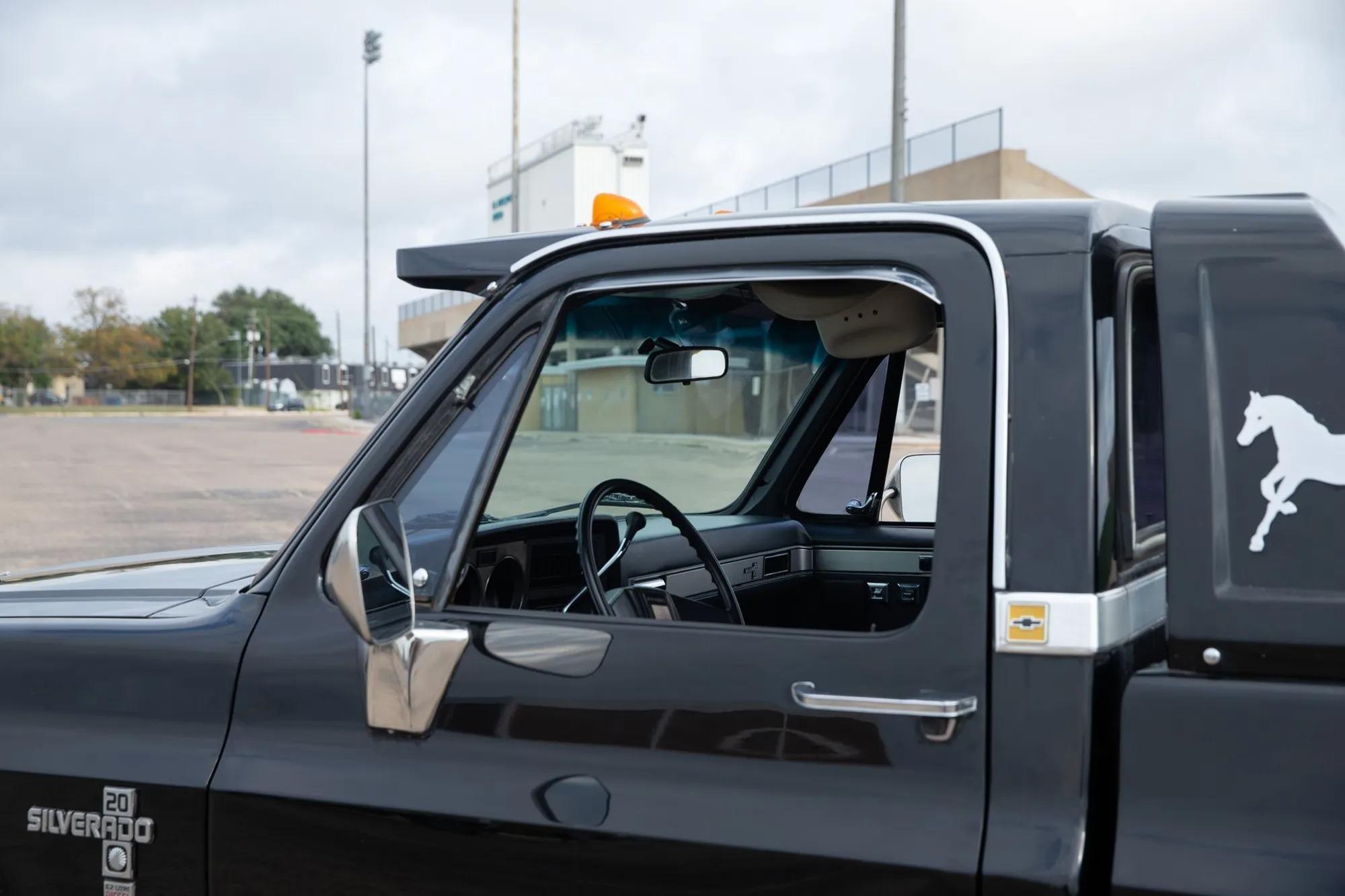 6.2L Detroit Diesel-Powered 1986 Chevrolet K20 Silverado Long Bed Pickup
