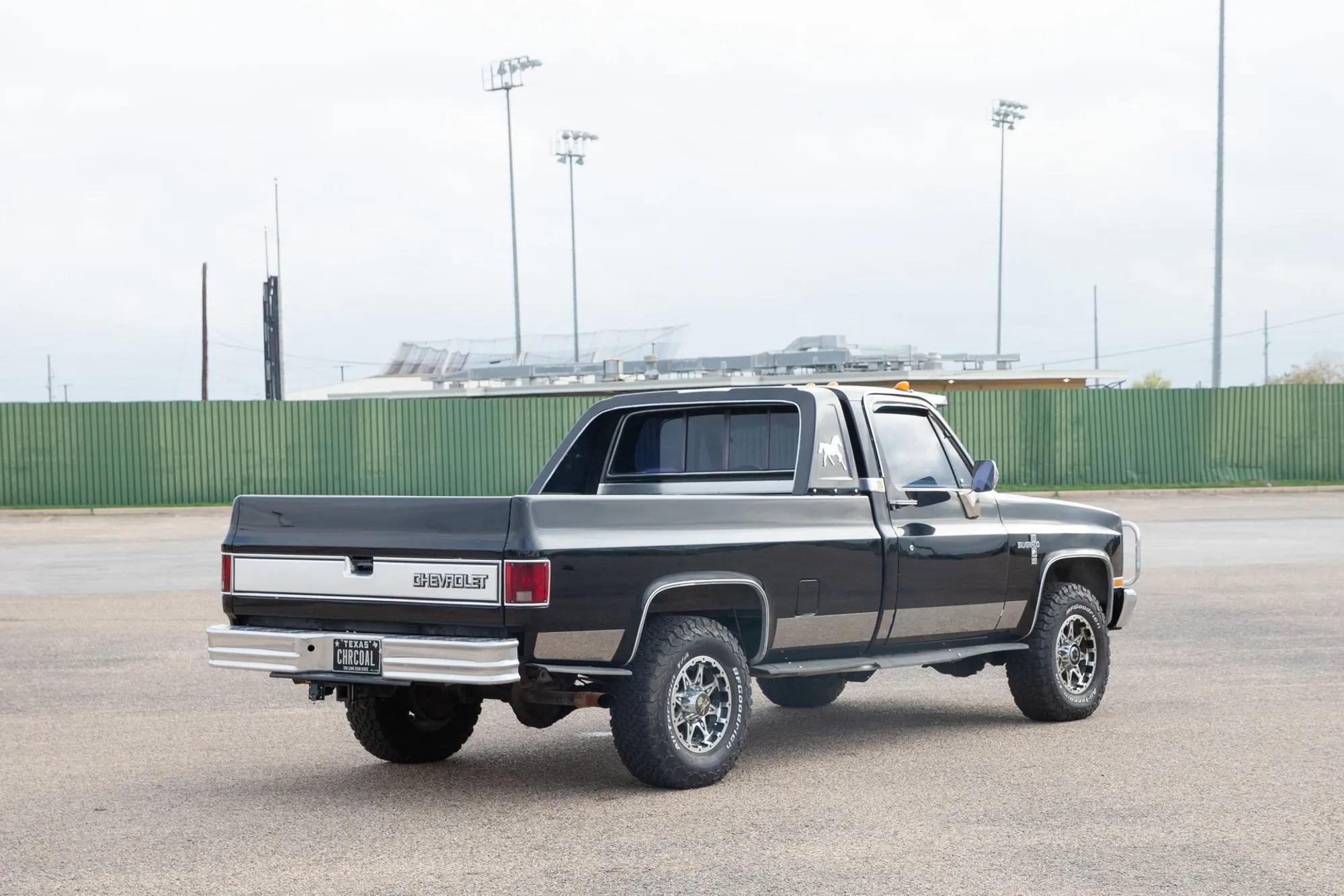 6.2L Detroit Diesel-Powered 1986 Chevrolet K20 Silverado Long Bed Pickup - 5