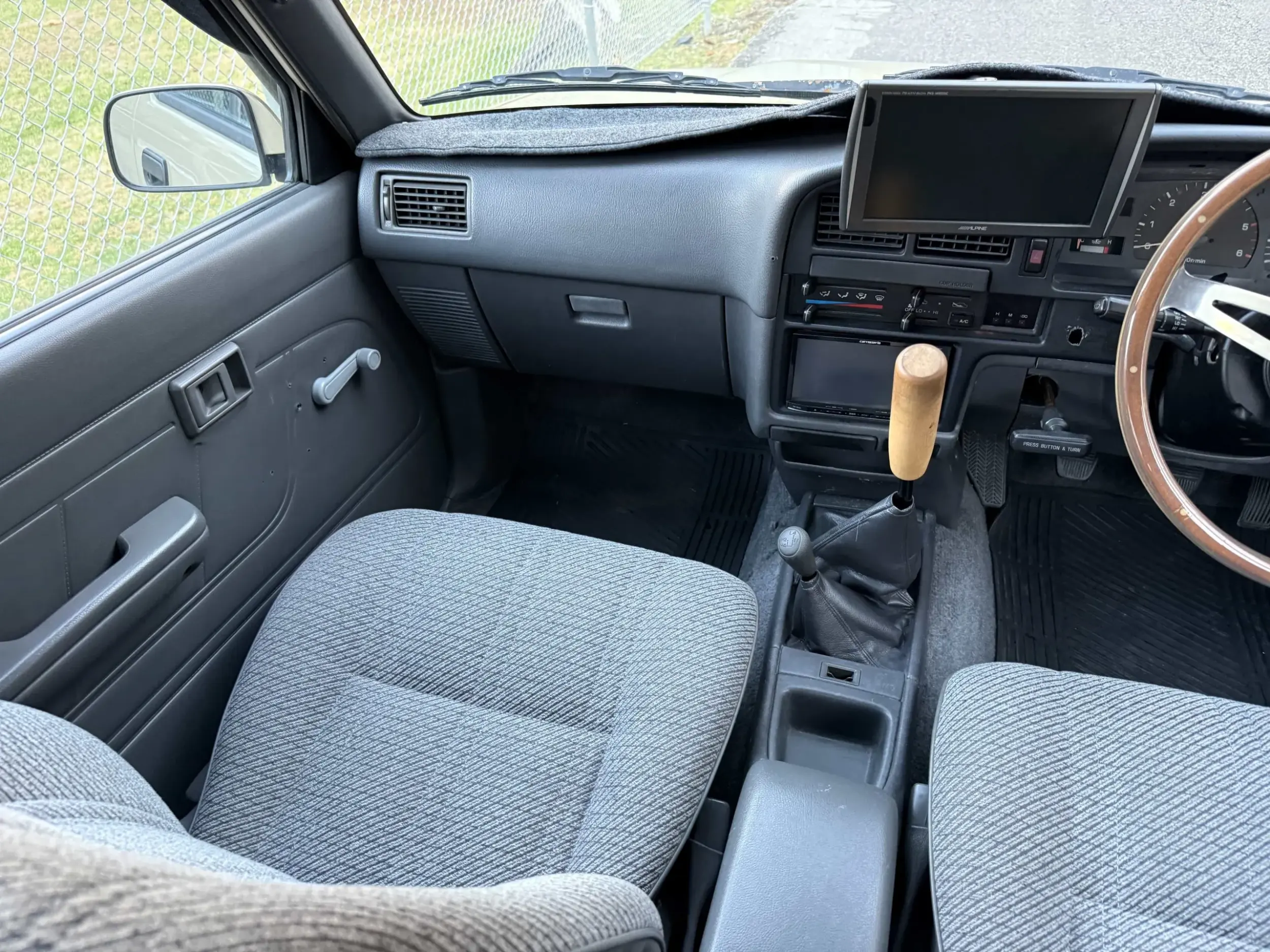 1991 Toyota Hilux LN107