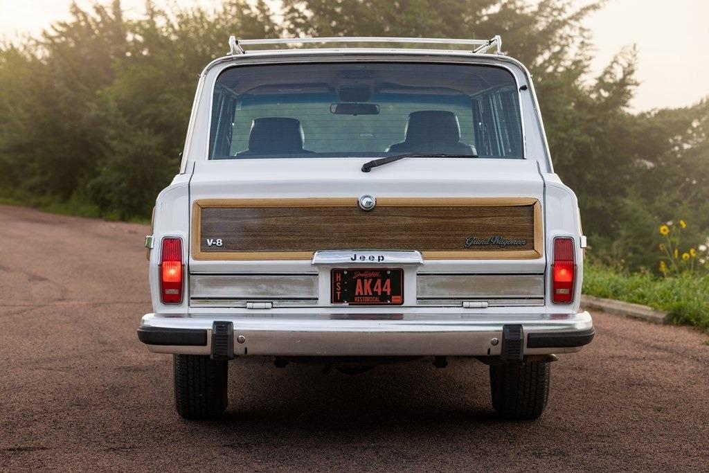 1989 Jeep Grand Wagoneer