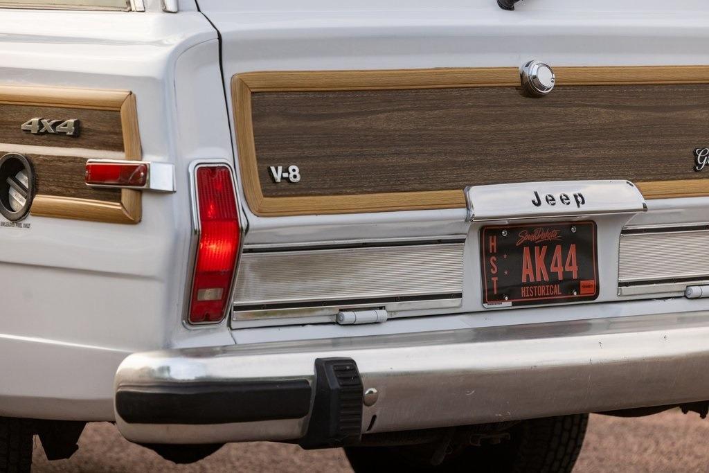 1989 Jeep Grand Wagoneer
