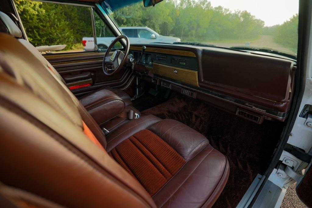 1989 Jeep Grand Wagoneer