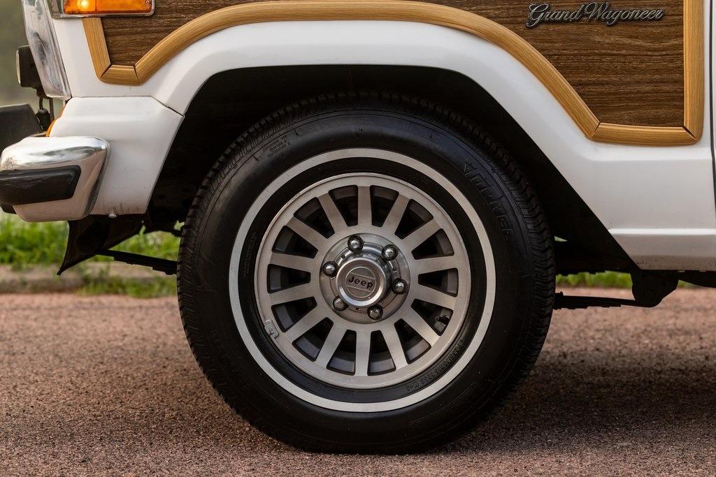 1989 Jeep Grand Wagoneer