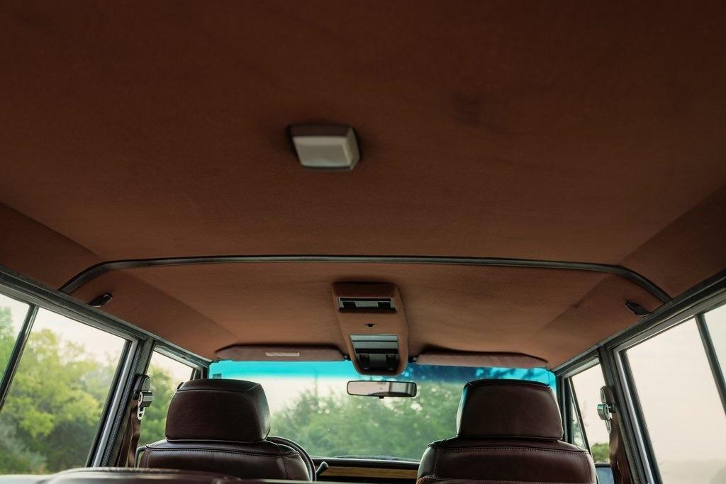 1989 Jeep Grand Wagoneer