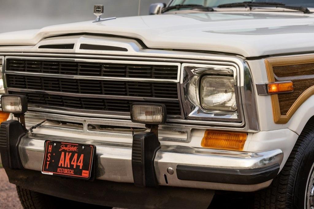 1989 Jeep Grand Wagoneer