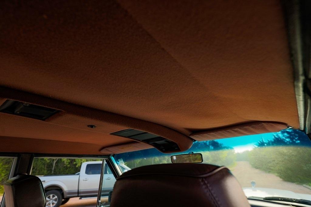 1989 Jeep Grand Wagoneer