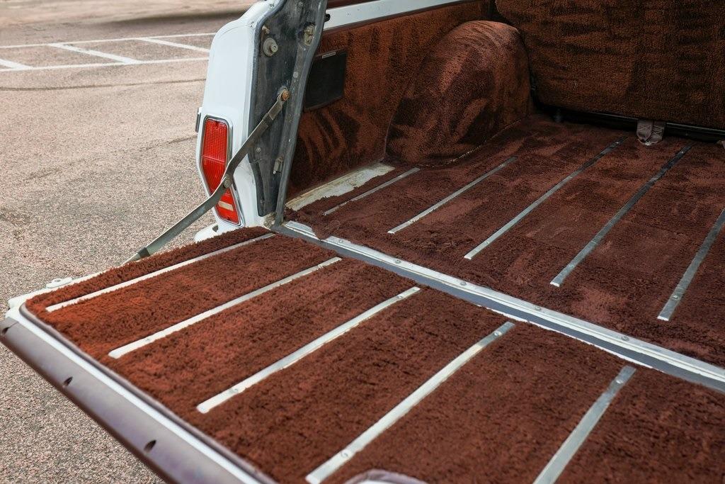 1989 Jeep Grand Wagoneer