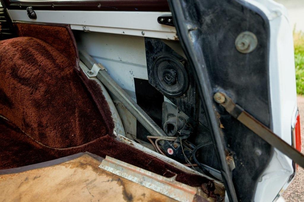 1989 Jeep Grand Wagoneer