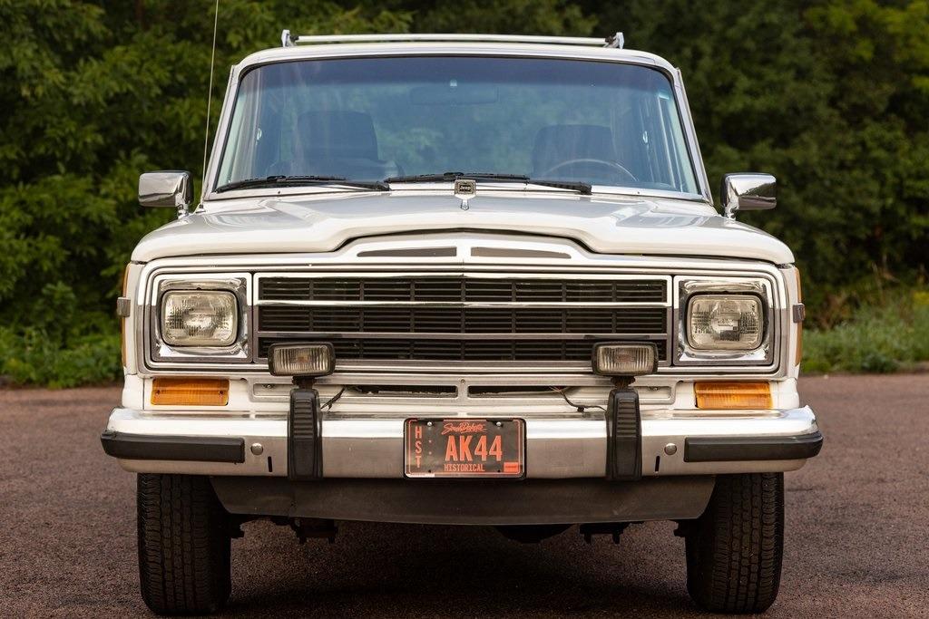 1989 Jeep Grand Wagoneer
