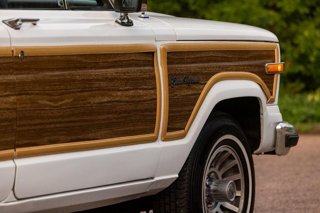 1989 Jeep Grand Wagoneer