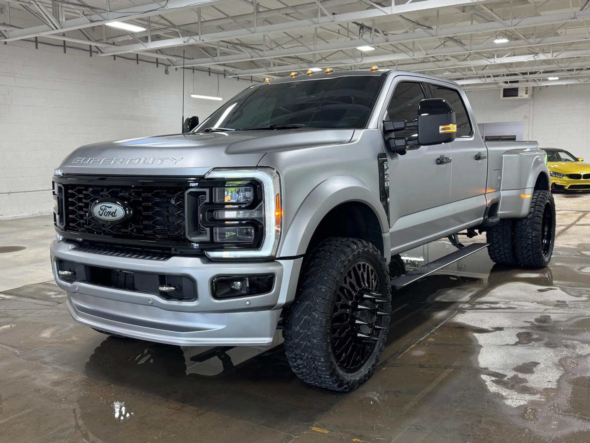 2024 Ford F-450 Super Duty Platinum