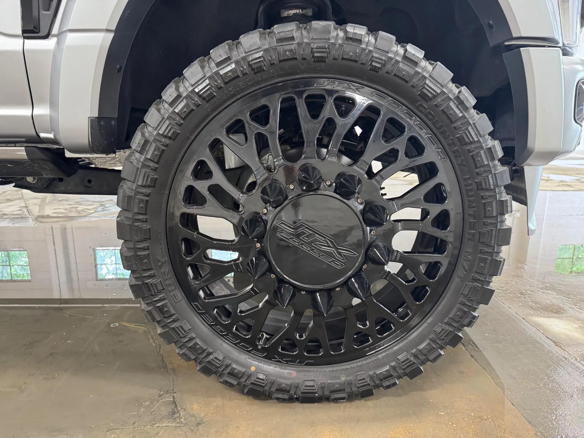 2024 Ford F-450 Super Duty Platinum