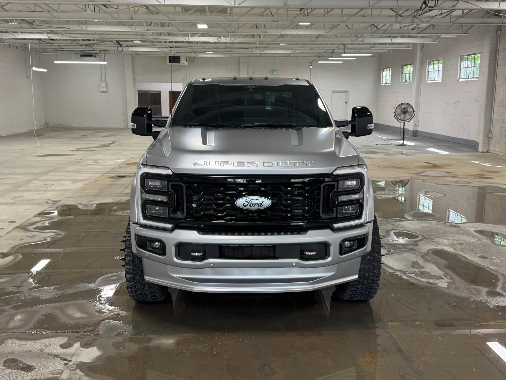 2024 Ford F-450 Super Duty Platinum