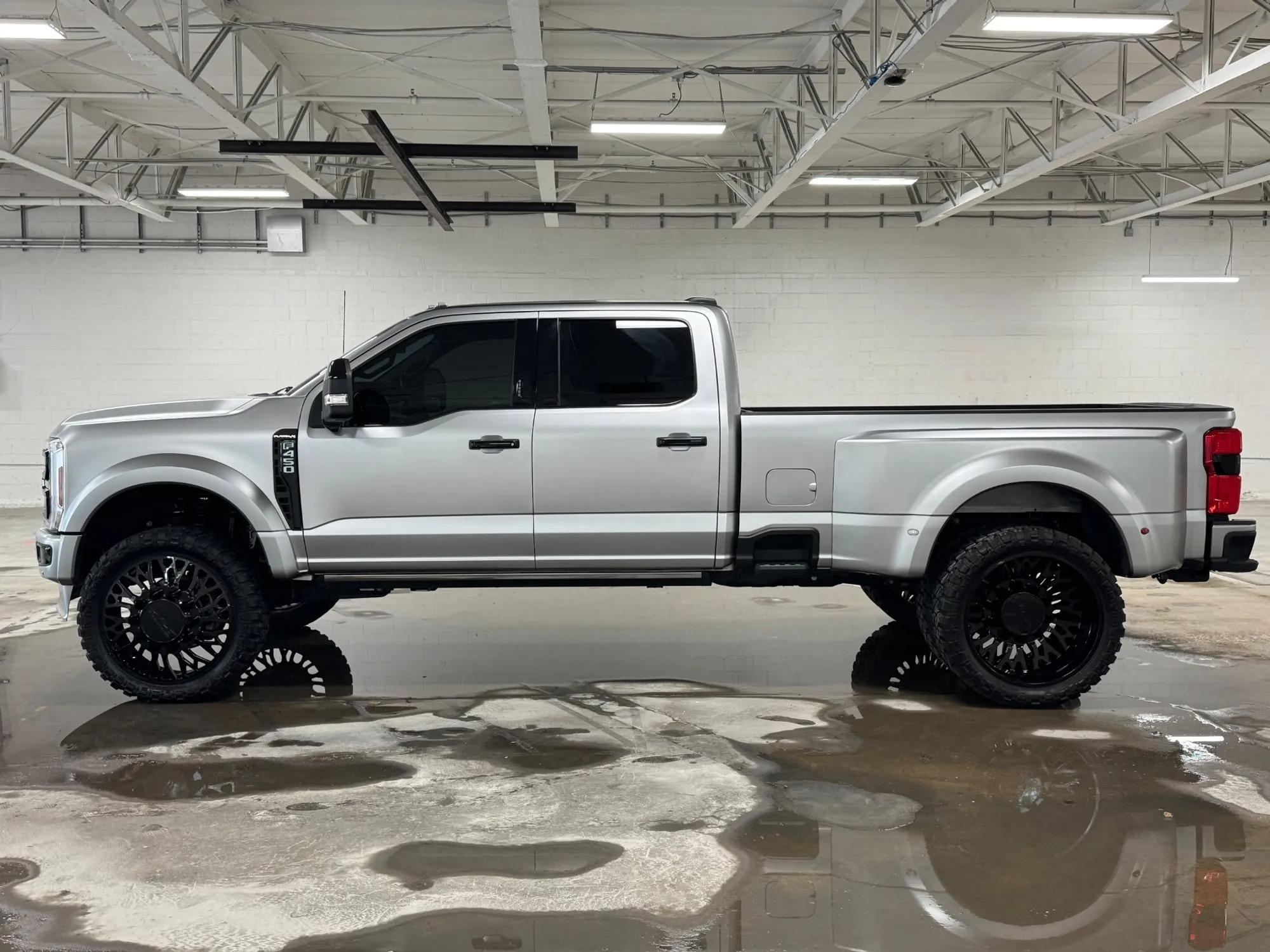 2024 Ford F-450 Super Duty Platinum - 4