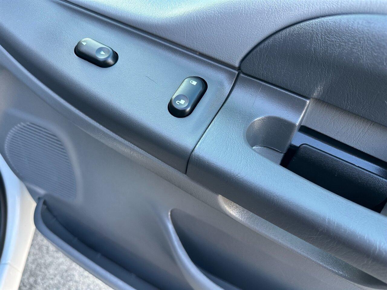 V10-Powered 2003 Ford F-250 Super Duty