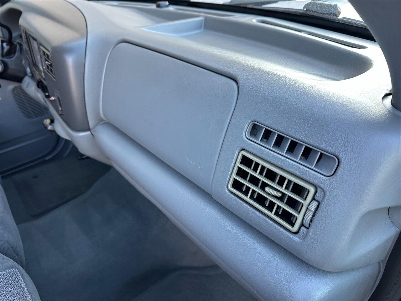 V10-Powered 2003 Ford F-250 Super Duty