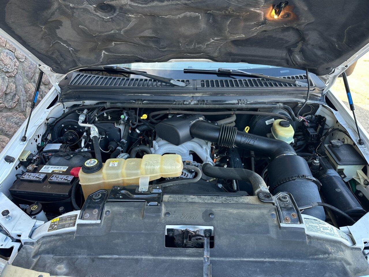 V10-Powered 2003 Ford F-250 Super Duty