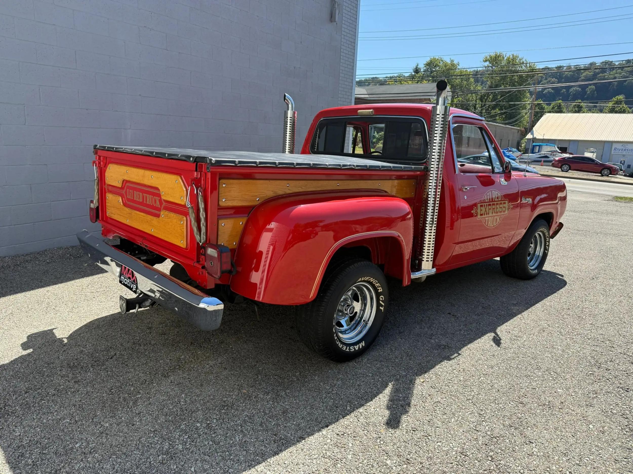 1979 Dodge D150 Li'l Red Express