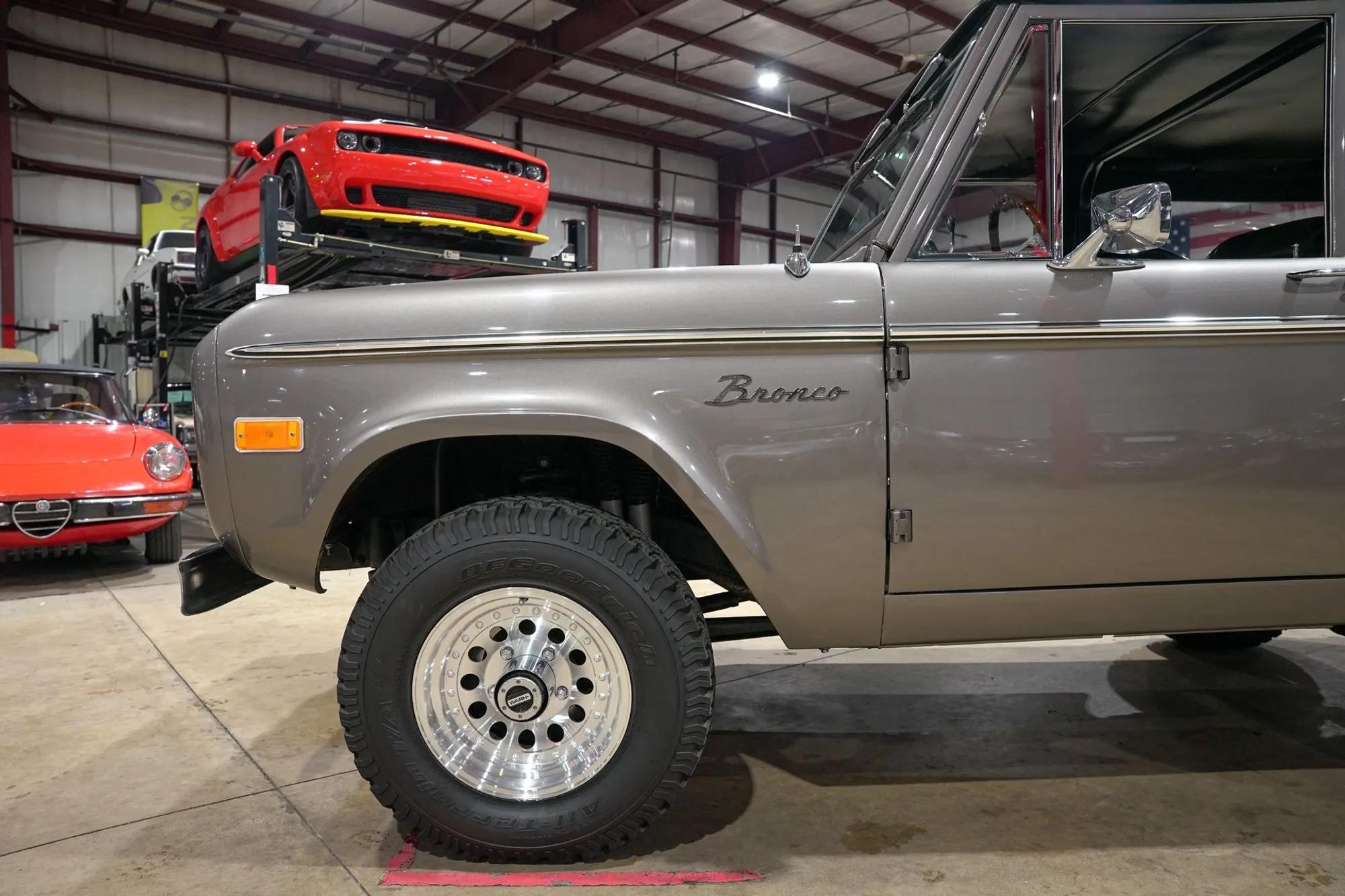 1973 Ford Bronco - 2
