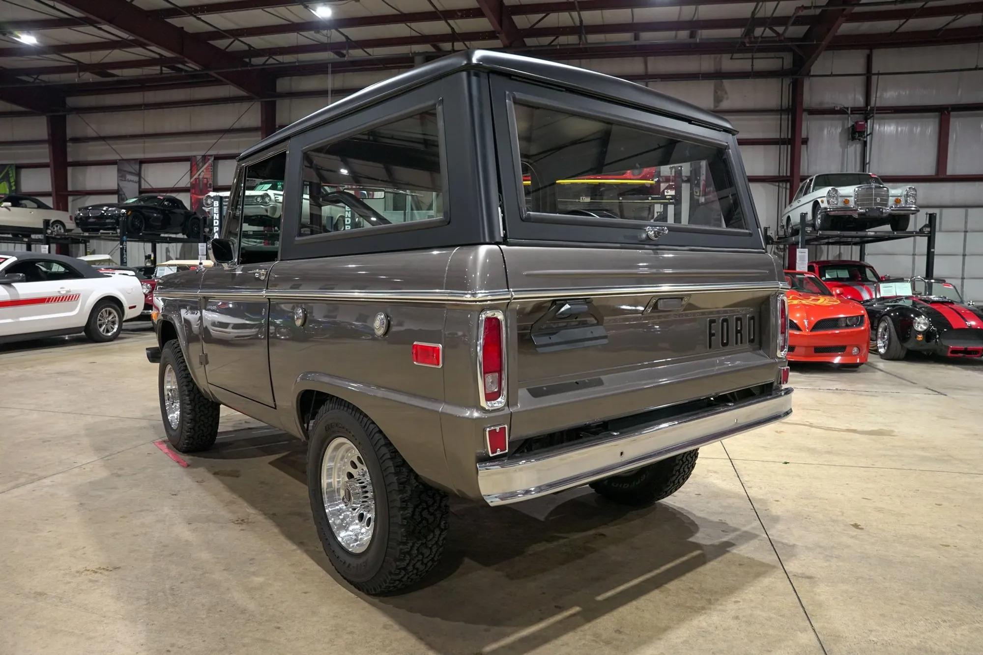 1973 Ford Bronco - 4