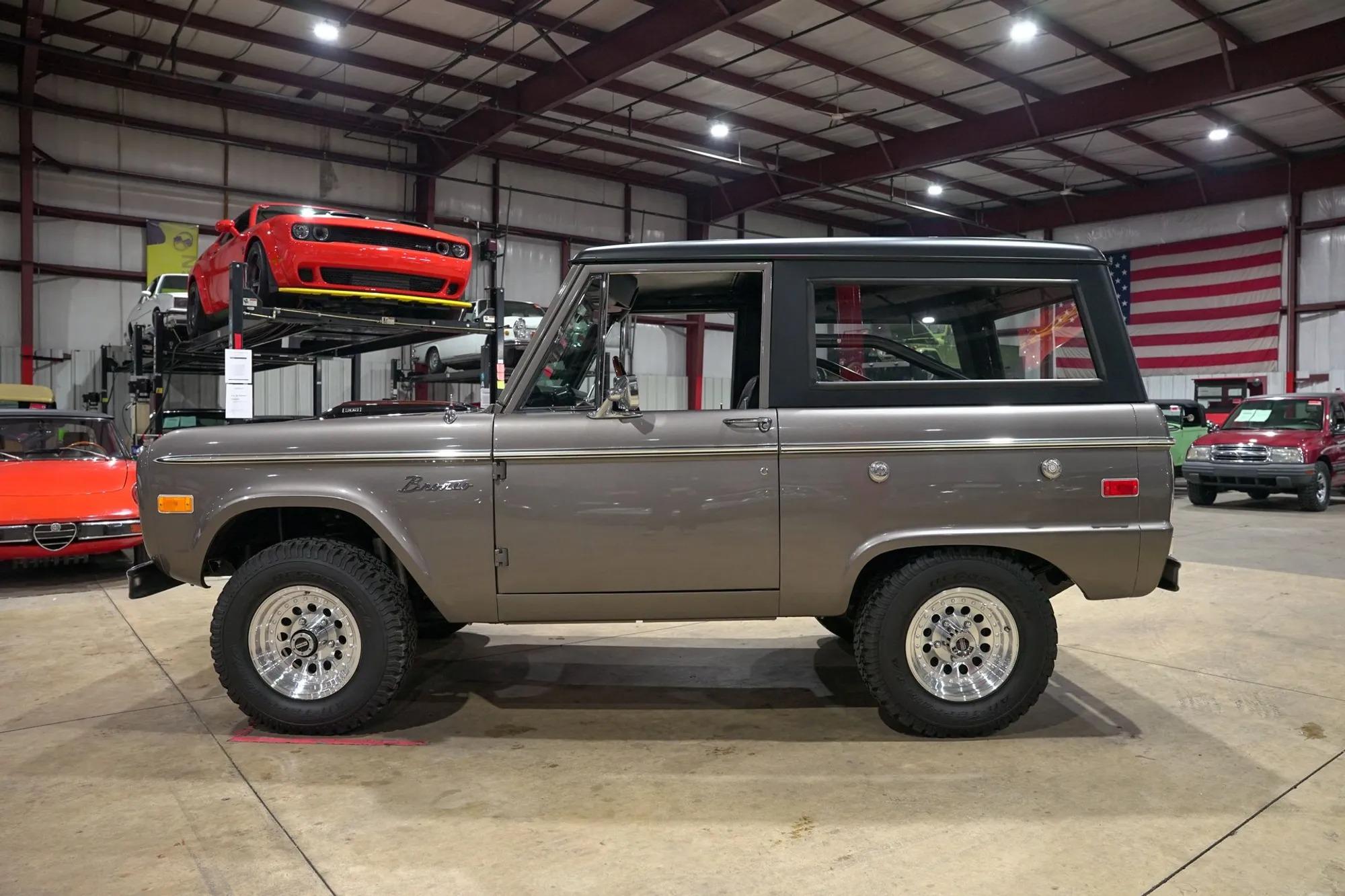 1973 Ford Bronco - 5