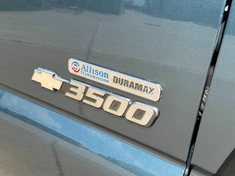 LBZ-Powered 2006 Chevrolet Silverado 3500